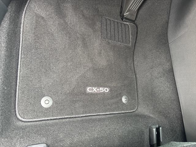 Photo of 2025 wind chill pearl Mazda CX-50