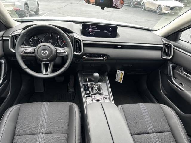 Photo of 2025 wind chill pearl Mazda CX-50