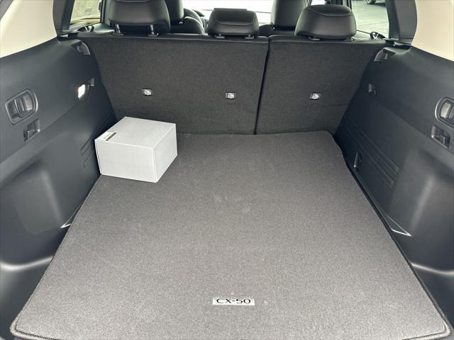 Photo of 2025 wind chill pearl Mazda CX-50