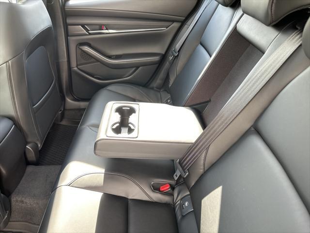 Photo of 2025 Machine Gray Metallic Mazda Mazda3