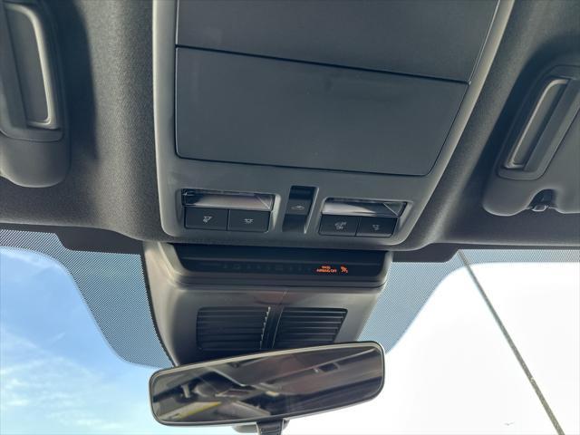 Photo of 2025 Machine Gray Metallic Mazda Mazda3