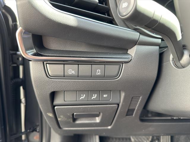 Photo of 2025 Machine Gray Metallic Mazda Mazda3