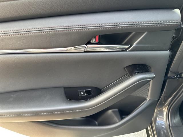Photo of 2025 Machine Gray Metallic Mazda Mazda3