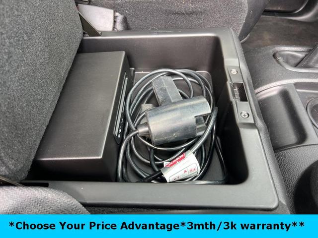 Photo of 2018 Granite Crystal Metallic Clearcoat RAM 2500