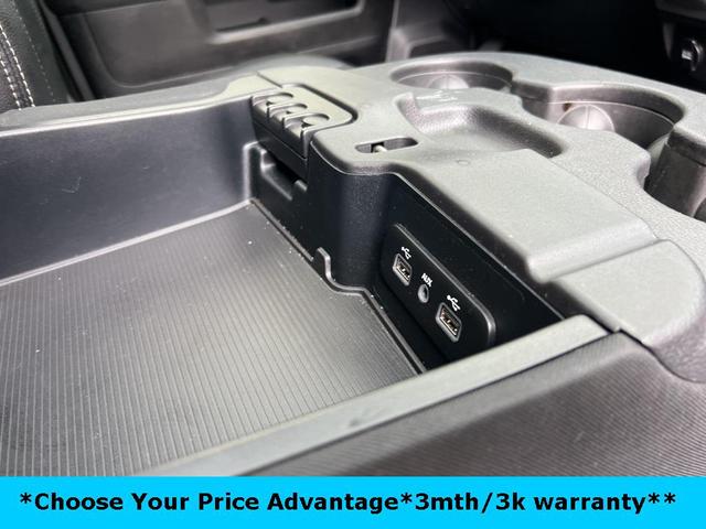 Photo of 2018 Granite Crystal Metallic Clearcoat RAM 2500