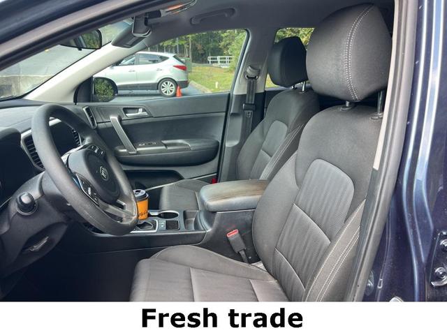 Photo of 2022 Pacific Blue Kia Sportage
