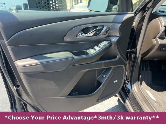 Photo of 2021 Mosaic Black Metallic Chevrolet Traverse