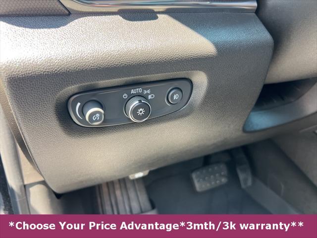 Photo of 2021 Mosaic Black Metallic Chevrolet Traverse