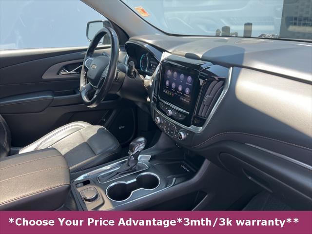 Photo of 2021 Mosaic Black Metallic Chevrolet Traverse