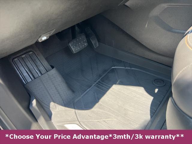 Photo of 2021 Mosaic Black Metallic Chevrolet Traverse