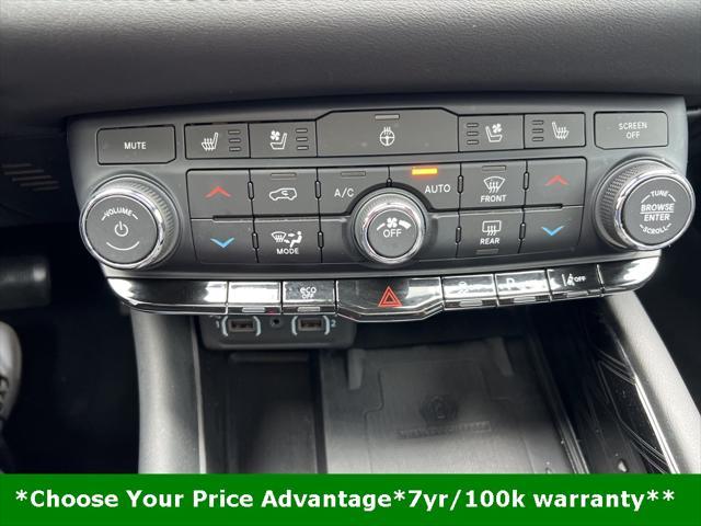Photo of 2021 DB Black Crystal Clearcoat Dodge Durango