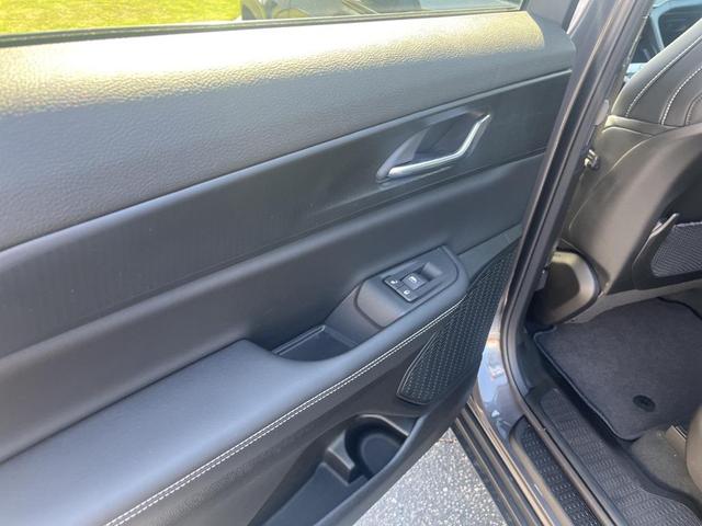 Photo of 2025 Baltic Gray Metallic Clearcoat Jeep Grand Cherokee L