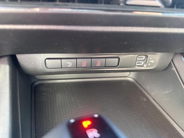 Photo of 2025 Diamond Black Crystal Pearlcoat Dodge Charger Daytona