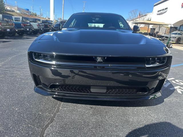 Photo of 2025 Diamond Black Crystal Pearlcoat Dodge Charger Daytona
