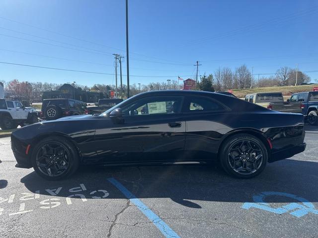 Photo of 2025 Diamond Black Crystal Pearlcoat Dodge Charger Daytona