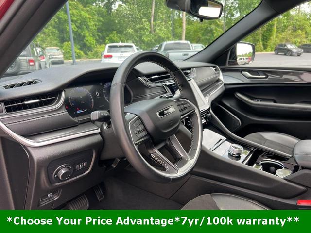 Photo of 2022 Velvet Red Pearlcoat Jeep Grand Cherokee