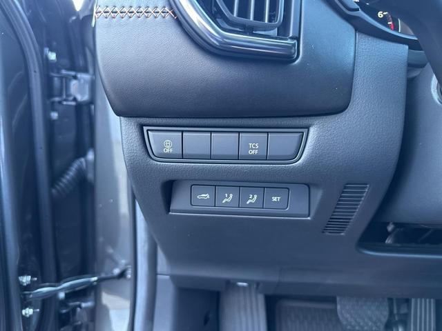 Photo of 2025 Machine Gray Metallic Mazda CX-50