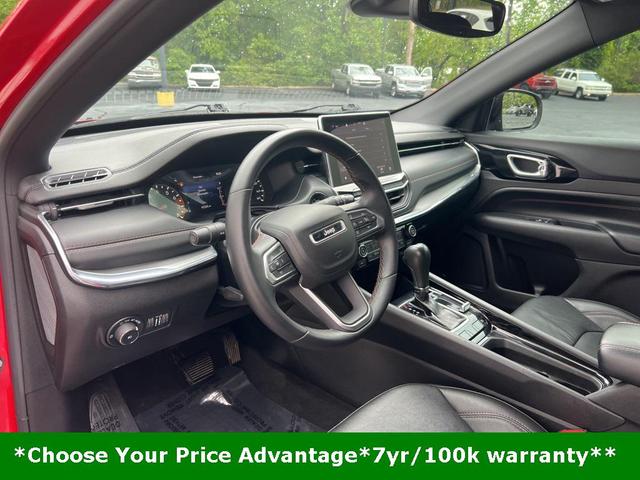 Photo of 2022 Redline Pearlcoat Jeep Compass