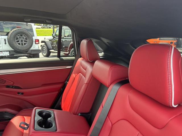Photo of 2025 Bright White Clearcoat Jeep Wagoneer S