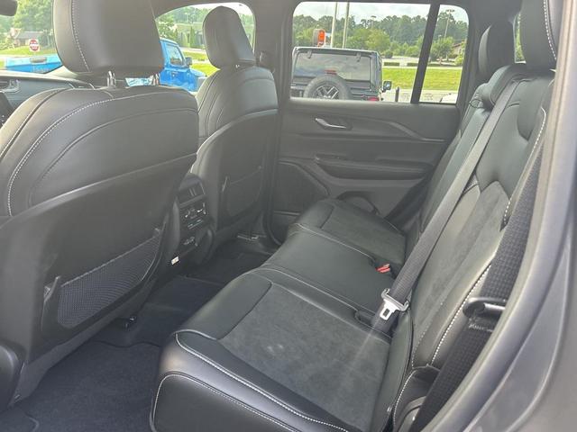 Photo of 2025 Baltic Gray Metallic Clearcoat Jeep Grand Cherokee
