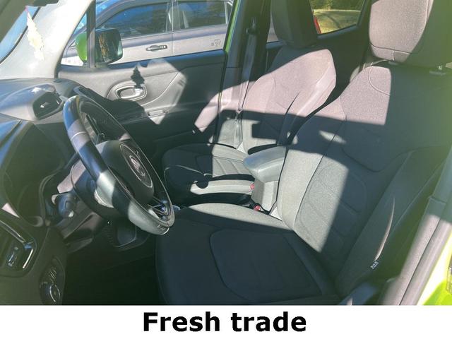 Photo of 2017 Hypergreen Clearcoat Jeep Renegade
