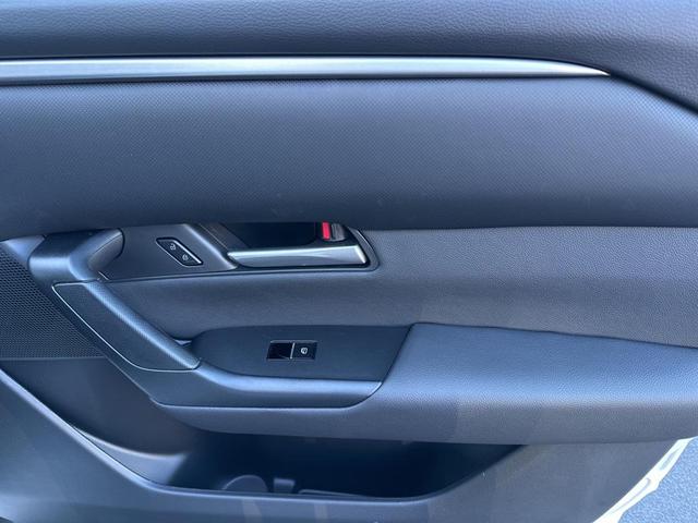 Photo of 2025 Wind Chill Pearl Mazda CX-50