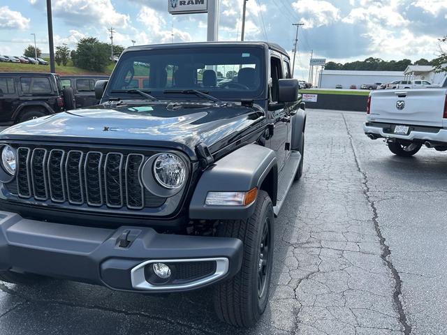 Photo of 2025 Black Clearcoat Jeep Gladiator