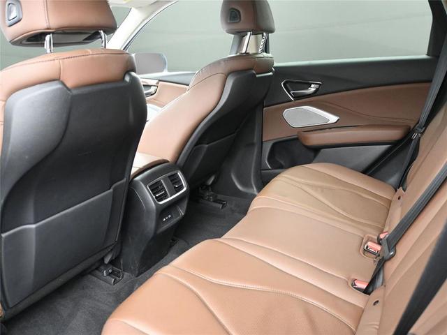 Photo of 2024 NH-885MV/LIQUID_CA Acura RDX