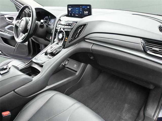 Photo of 2023 Majestic Black Pearl Acura RDX