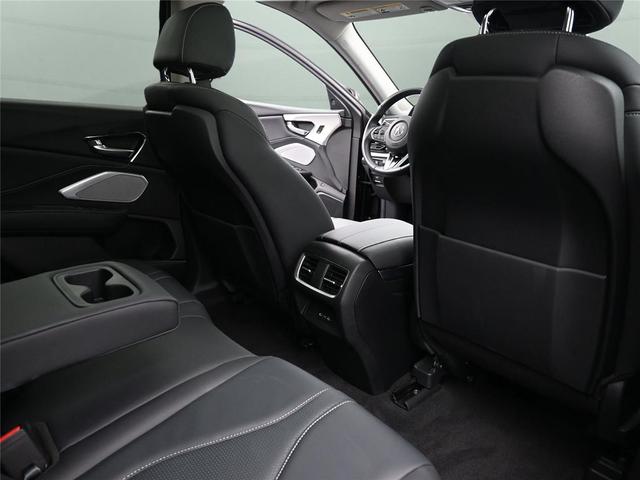 Photo of 2025 Majestic Black Pearl Acura RDX