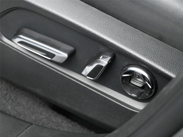 Photo of 2023 Liquid Carbon Metallic Acura RDX