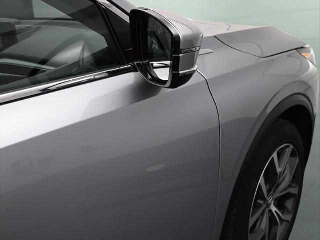 Photo of 2023 Lunar Silver Metallic Acura MDX