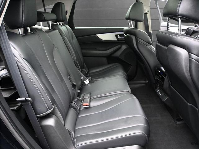 Photo of 2024 Majestic Black Pearl Acura MDX
