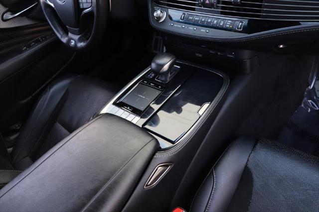 Photo of 2018 WHITE Lexus LS 500