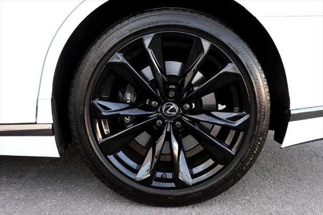 Photo of 2018 WHITE Lexus LS 500