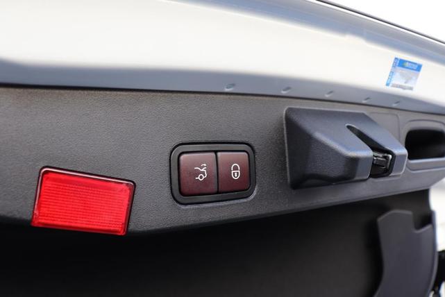 Photo of 2020 WHITE Mercedes-Benz SL 450