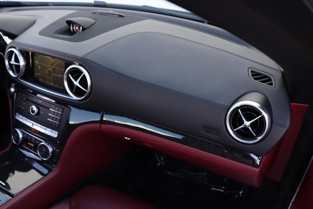 Photo of 2020 WHITE Mercedes-Benz SL 450