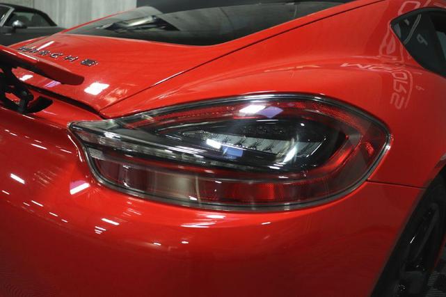 Photo of 2014 RED Porsche Cayman