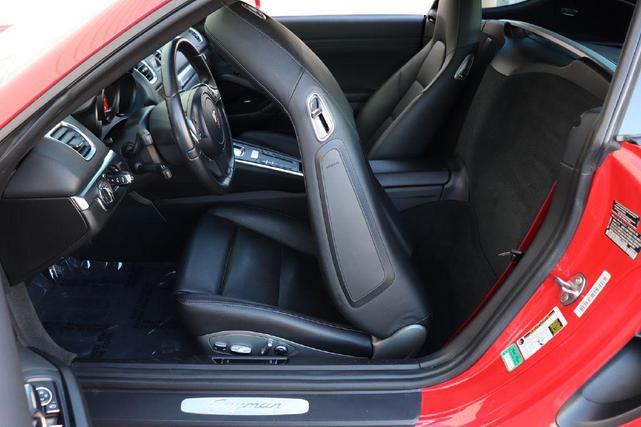 Photo of 2014 RED Porsche Cayman