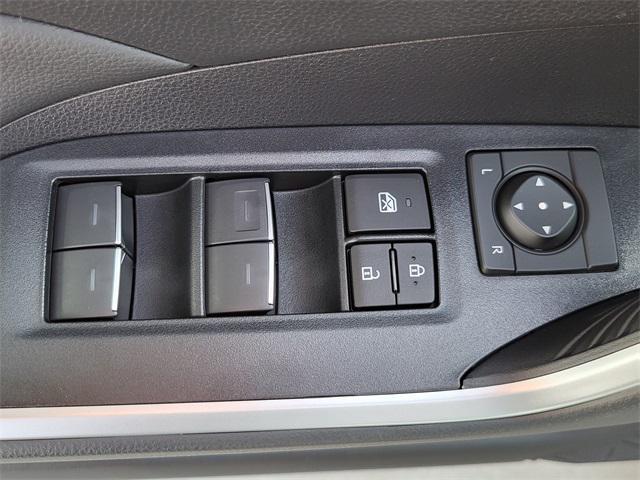 Photo of 2025 Ice Cap Toyota RAV4 Hybrid