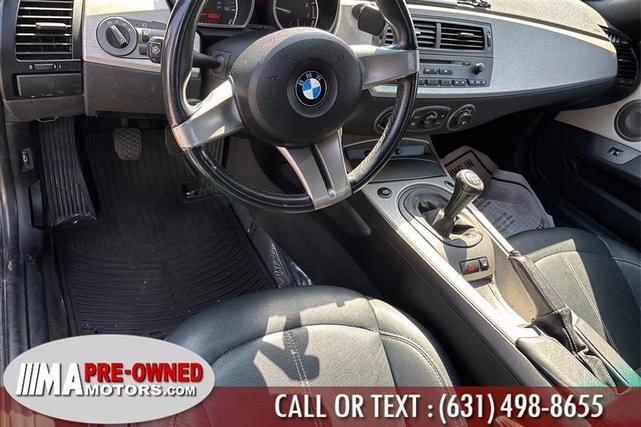 Photo of 2003 Titanium Silver Metallic BMW Z4