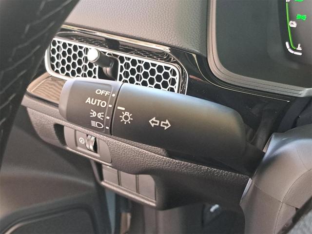 Photo of 2026 Urban Gray Pearl Honda Civic Hybrid