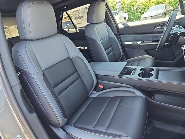 Photo of 2025 Mercury Silver Metallic Honda Prologue