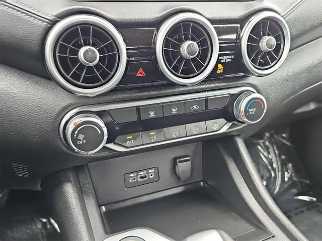 Photo of 2022 Black Nissan Sentra