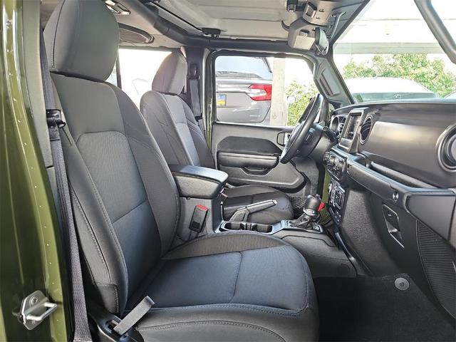 Photo of 2022 Sarge Green Clearcoat Jeep Gladiator