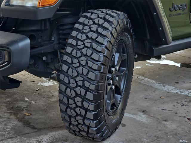 Photo of 2022 Sarge Green Clearcoat Jeep Gladiator