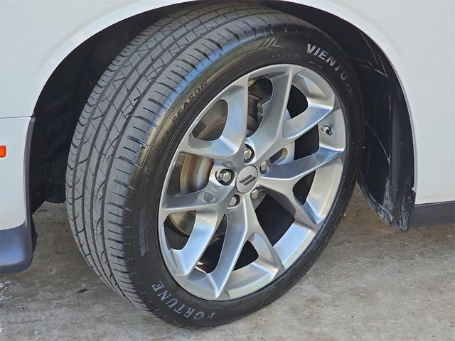 Photo of 2022 White Knuckle Clearcoat Dodge Challenger