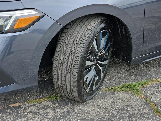 Photo of 2024 Meteorite Gray Metallic Honda Civic