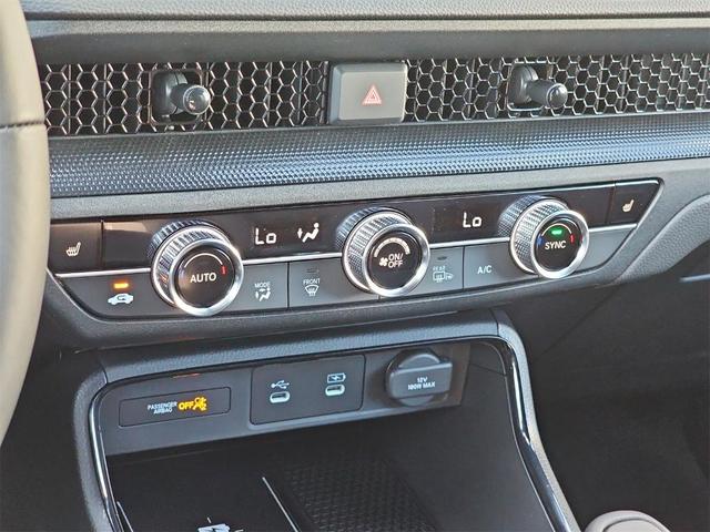 Photo of 2026 Platinum White Pearl Honda CR-V Hybrid