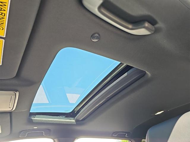 Photo of 2026 Platinum White Pearl Honda CR-V Hybrid